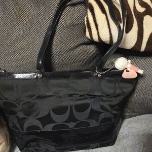 Elegant Black Coach Designer Tote Bag